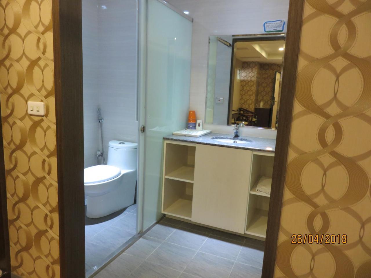 Mao Hua Motel Taichung Extérieur photo